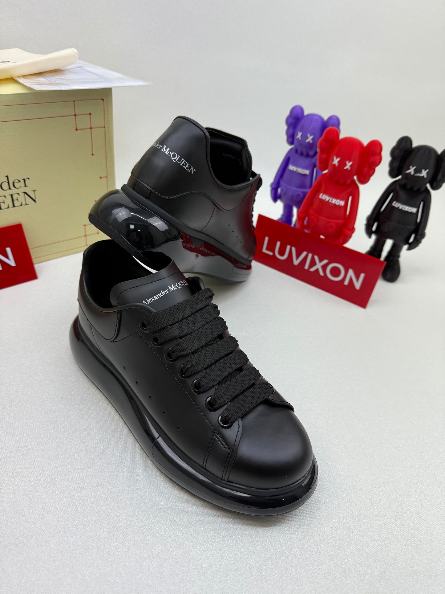 Alexander McQueen Siyah