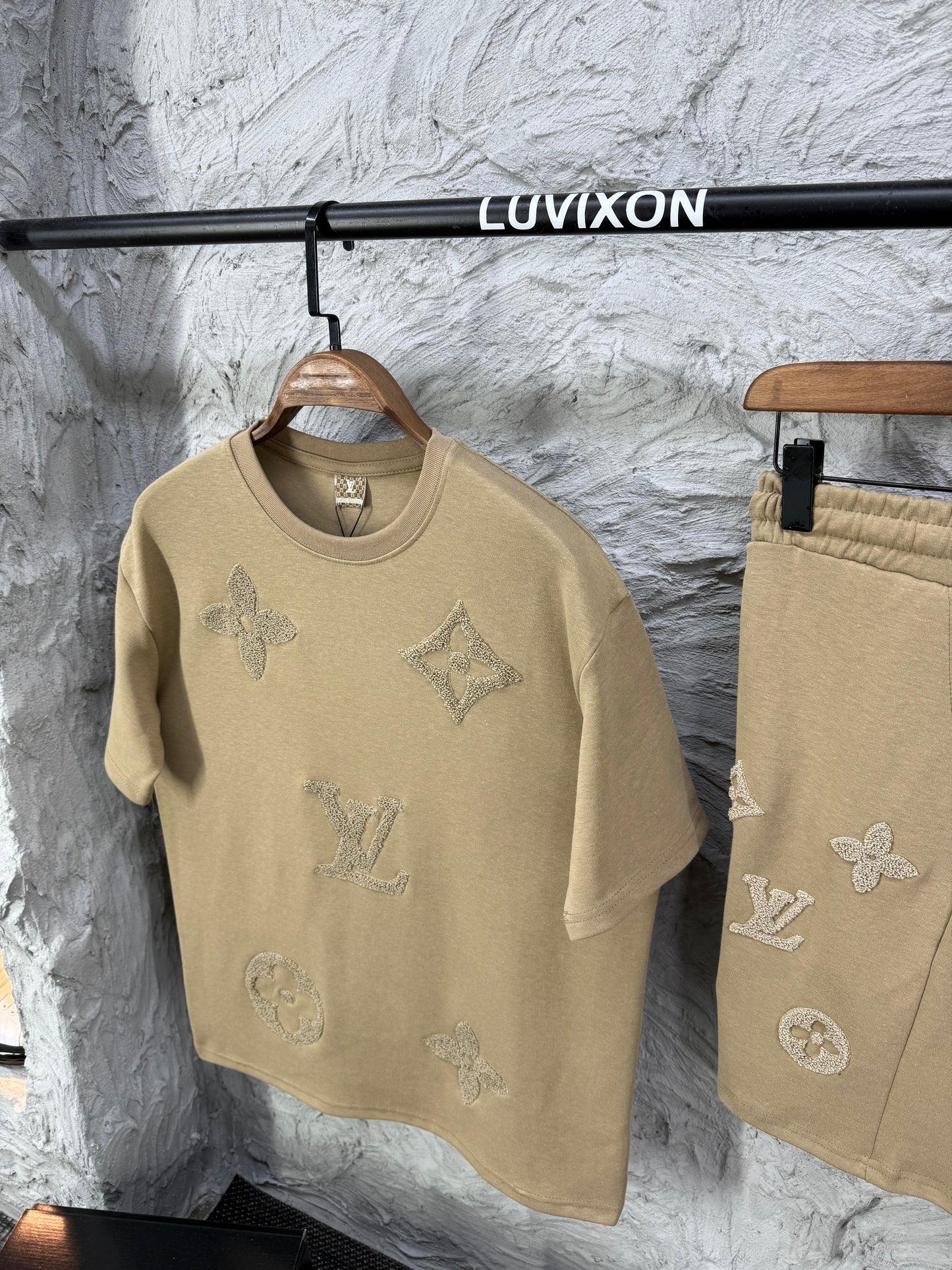 Louis Vuitton Bej Erkek Tişört & Şort Takım