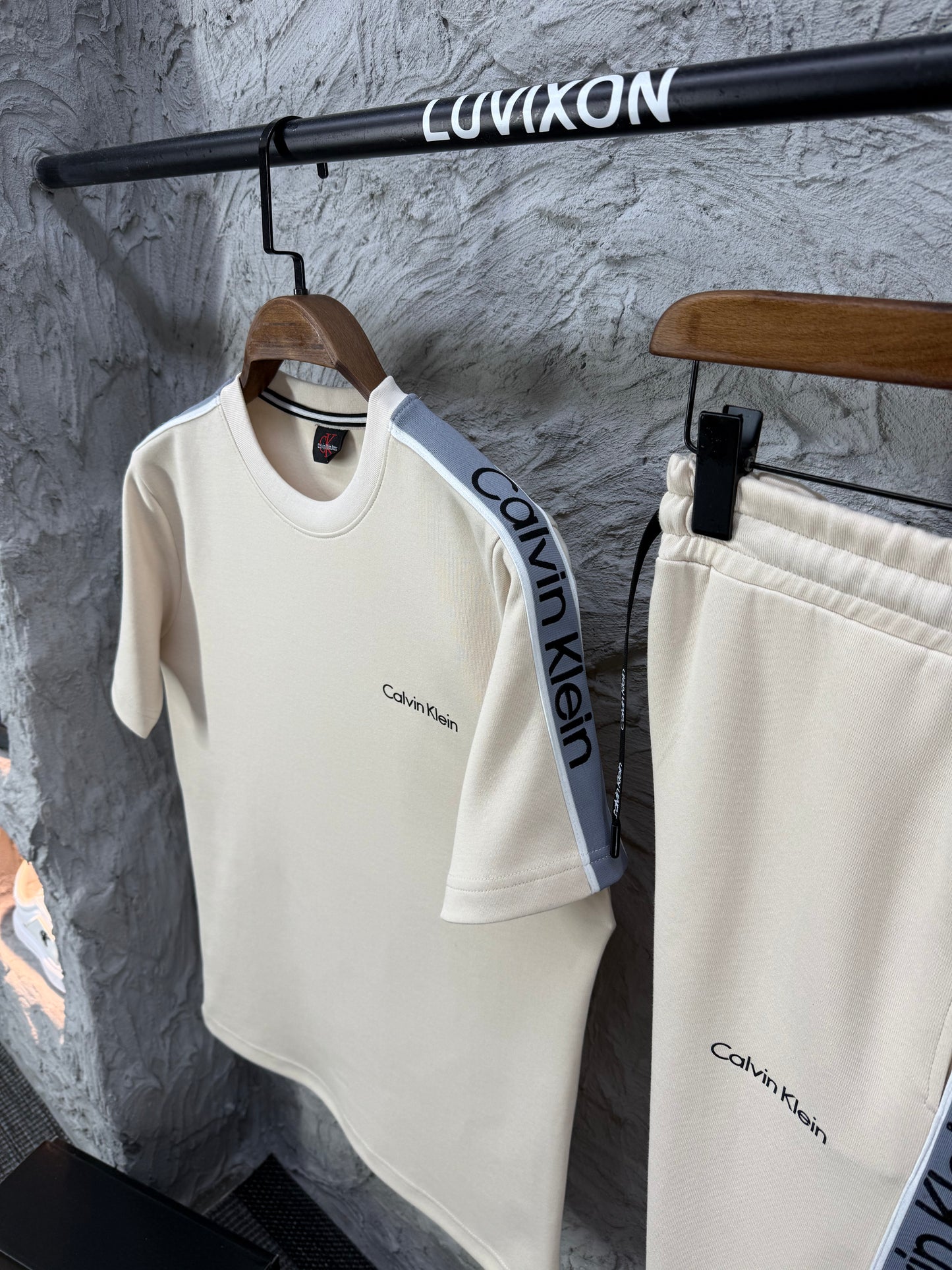 Calvin Klein Krem Erkek Tişört & Eşofman Altı Takımı