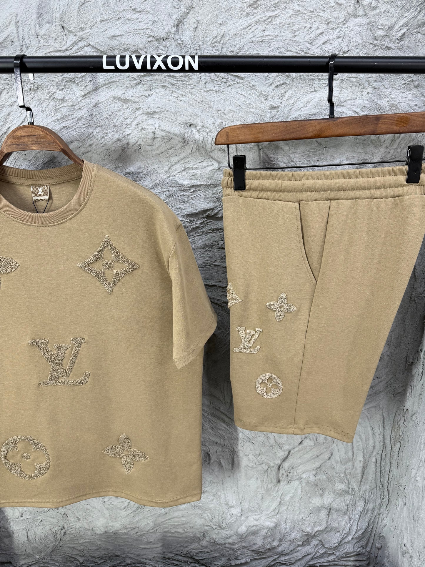 Louis Vuitton Bej Erkek Tişört & Şort Takım