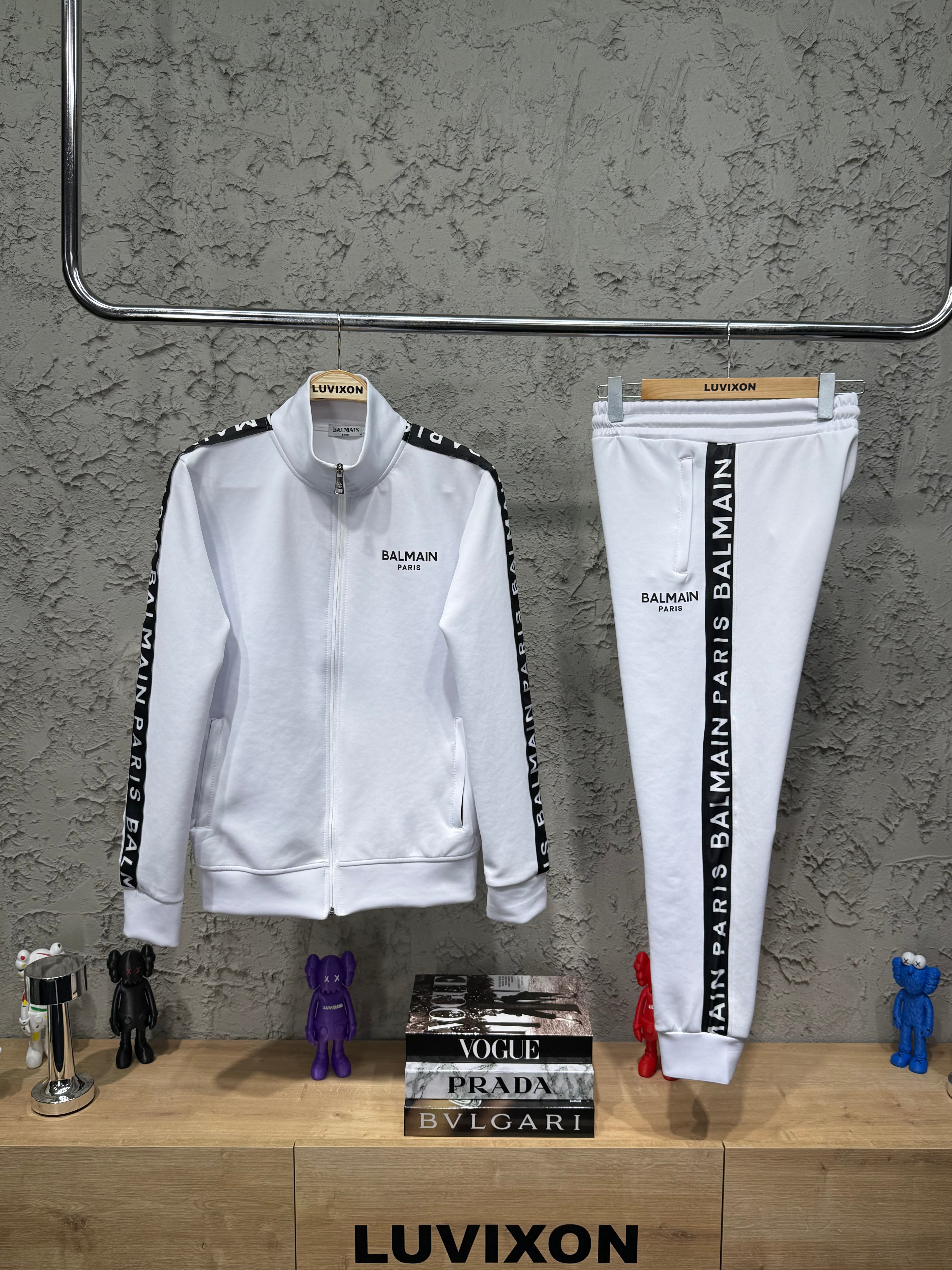 Balmain Paris Beyaz Şeritli Eşofman Takımı