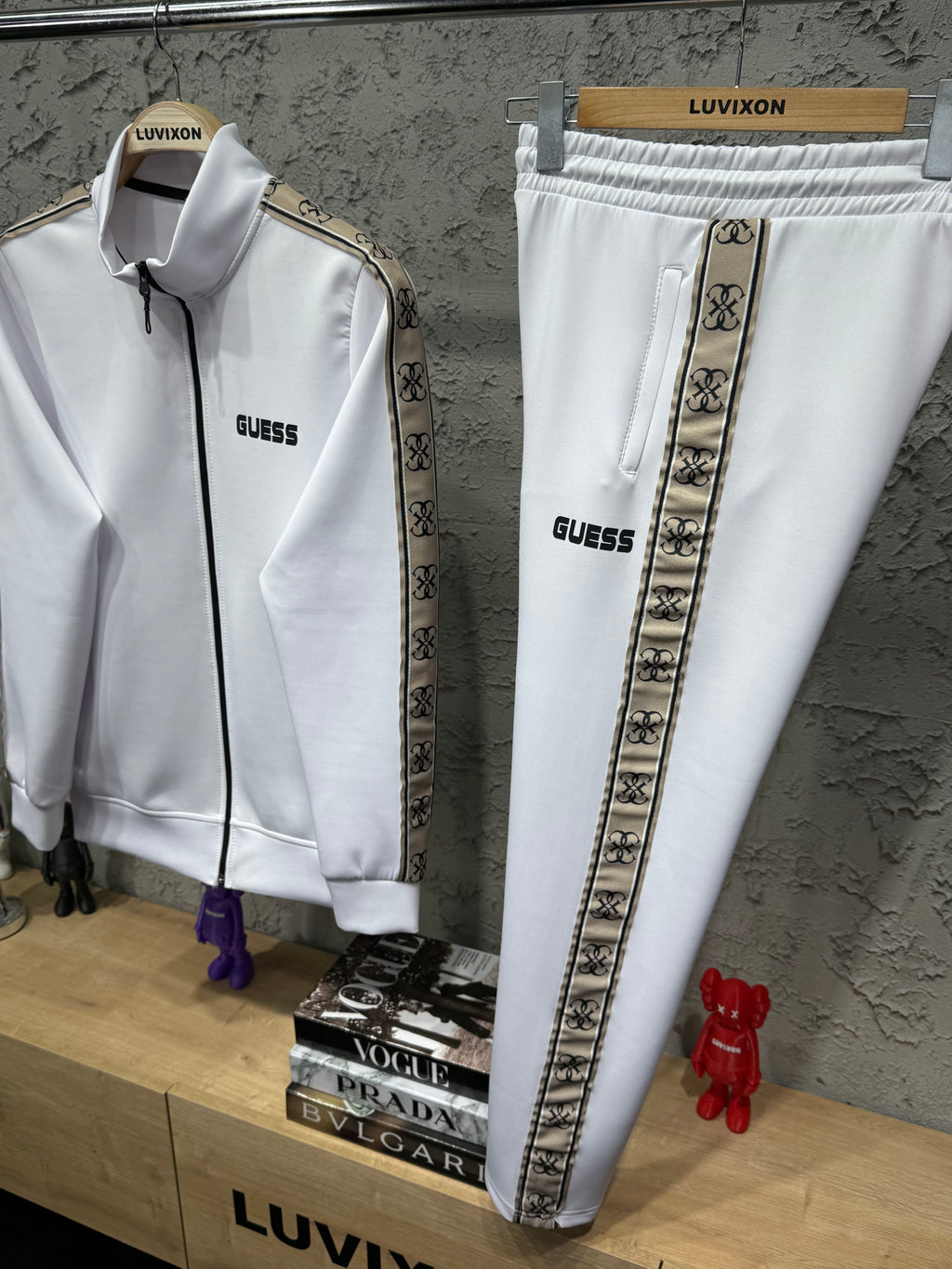 Guess Erkek Mickey Beyaz Eşofman Takımı