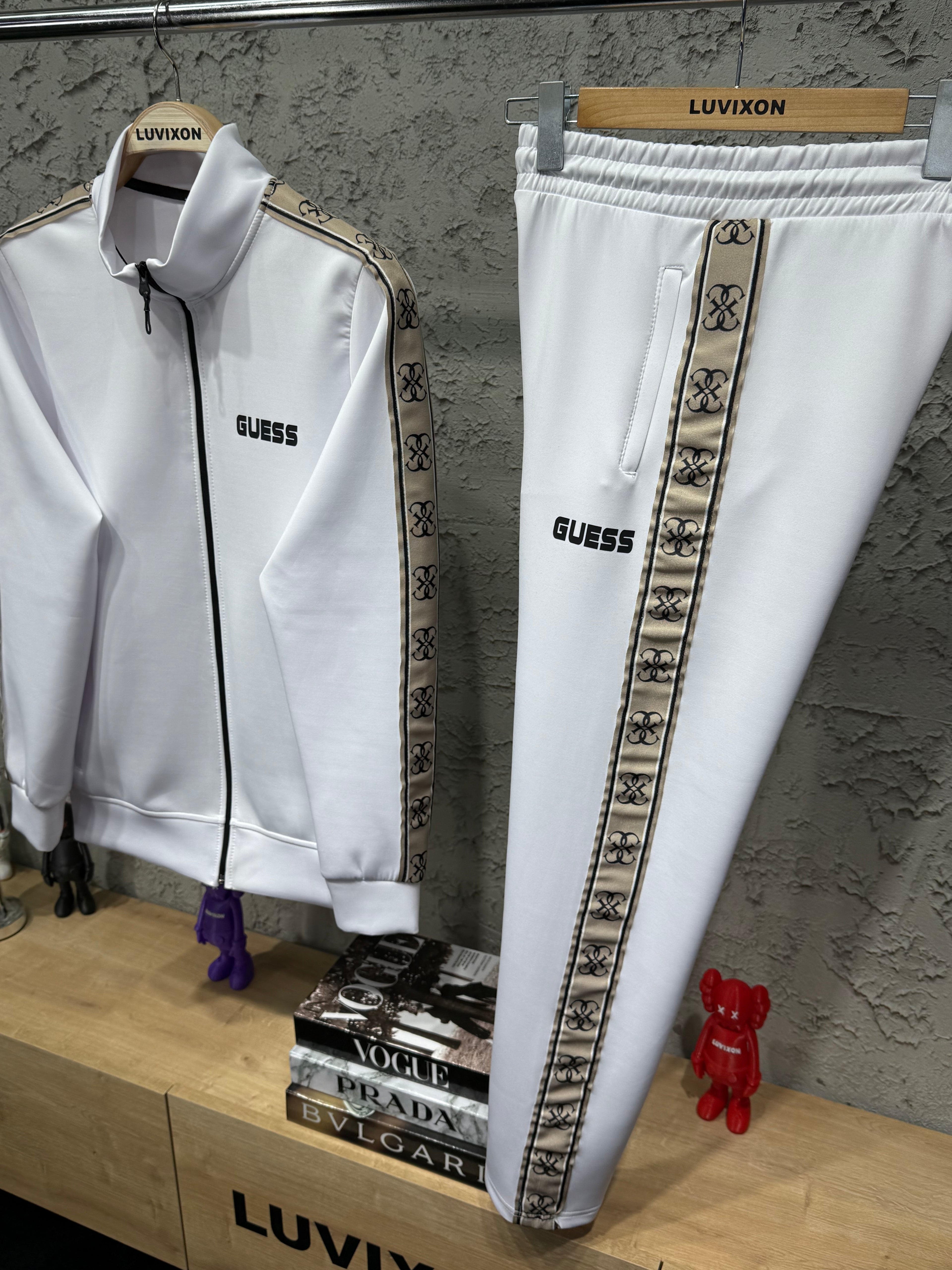 Guess Erkek Mickey Beyaz Eşofman Takımı