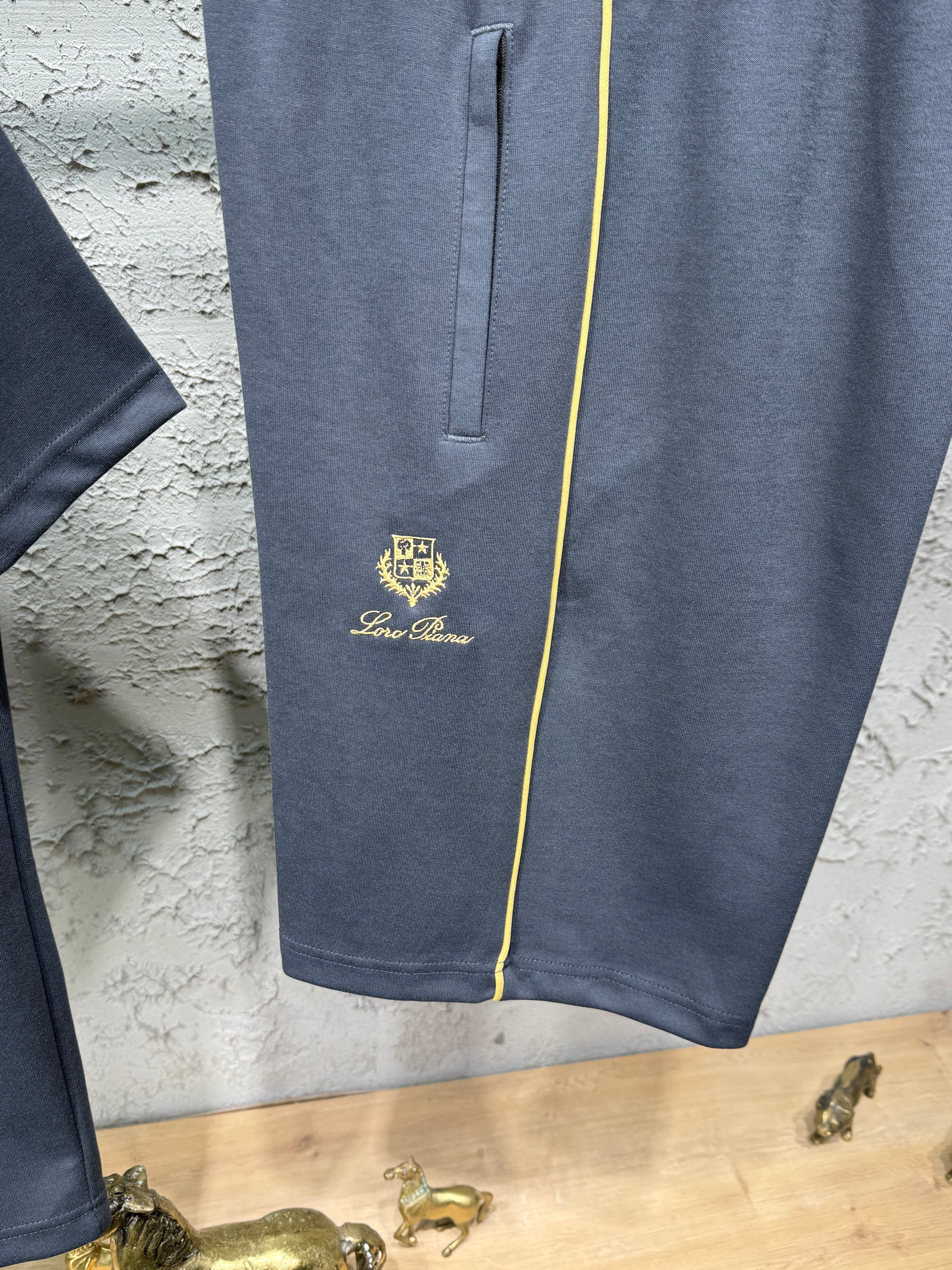 Loro Piana Füme Nakış T-shirt & Şort Takımı