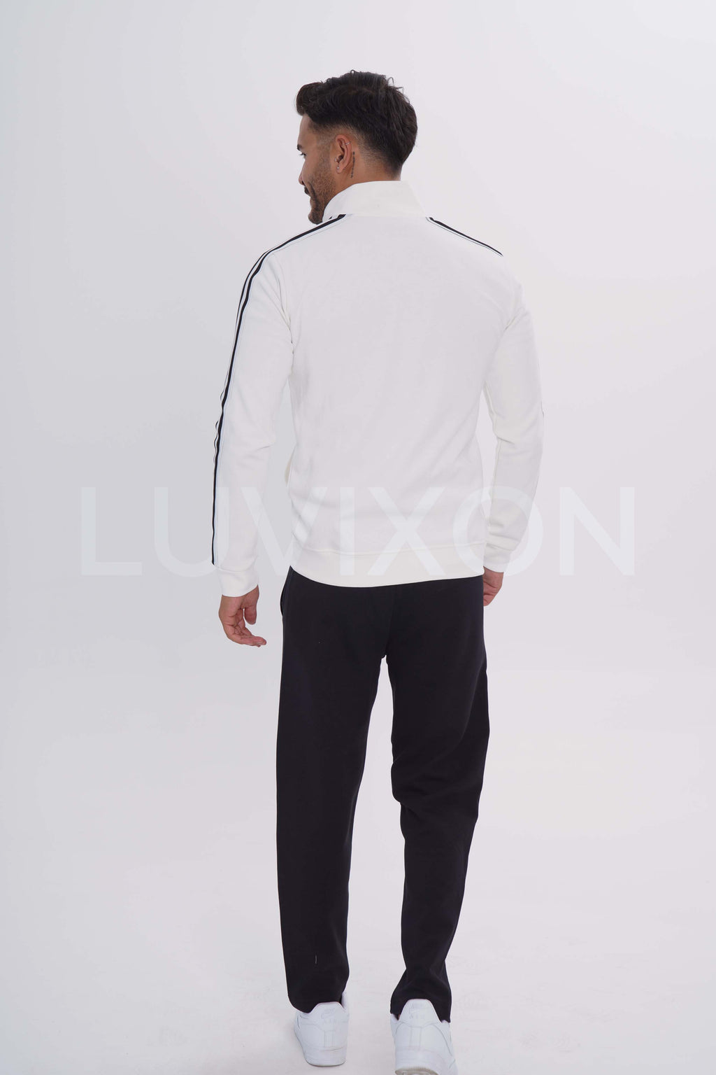 Armani Exchange Beyaz-Siyah Şerit Detaylı Eşofman Takımı