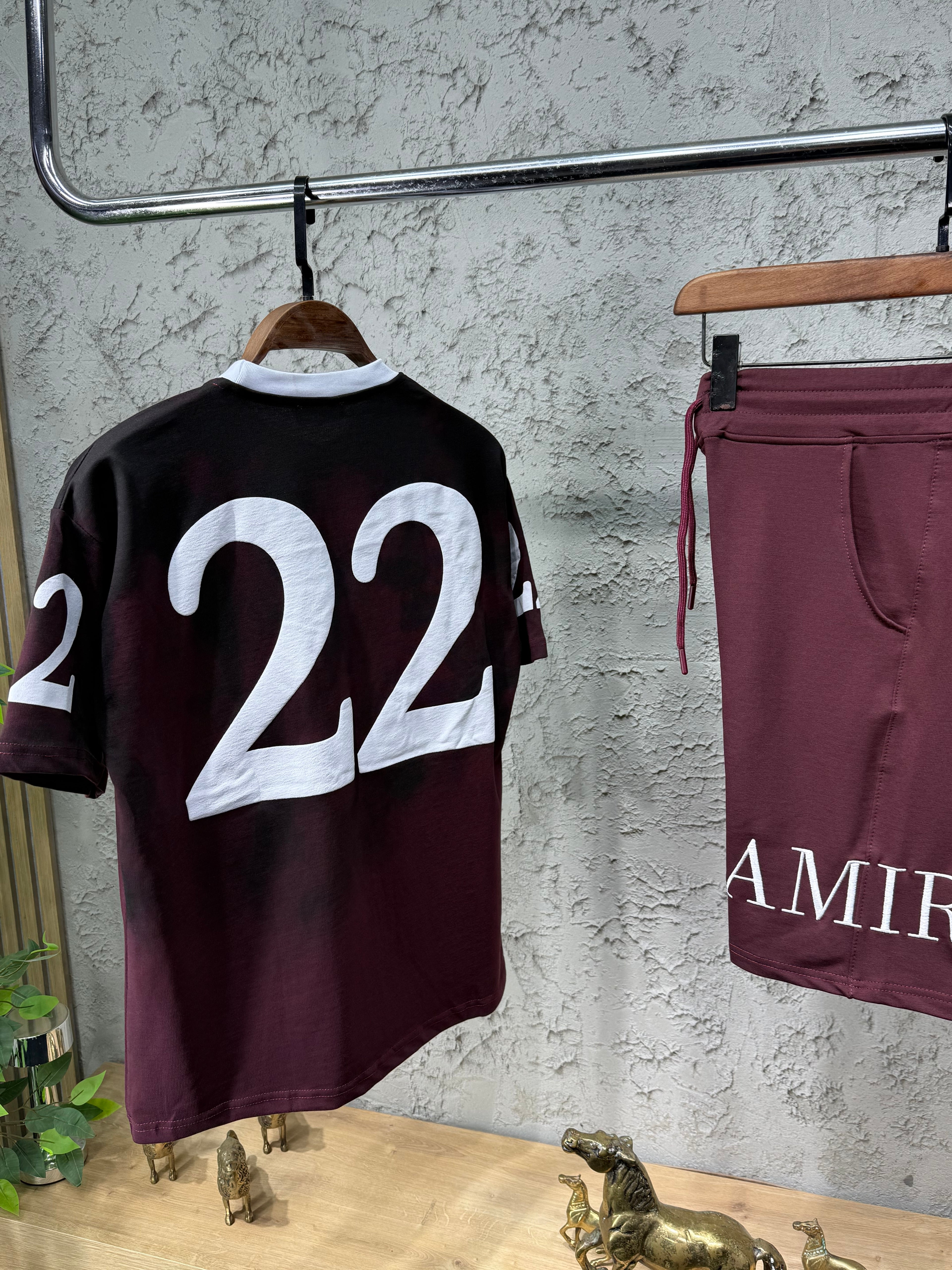 Amiri Yeni Sezon Bordo T-shirt & Şort Takımı
