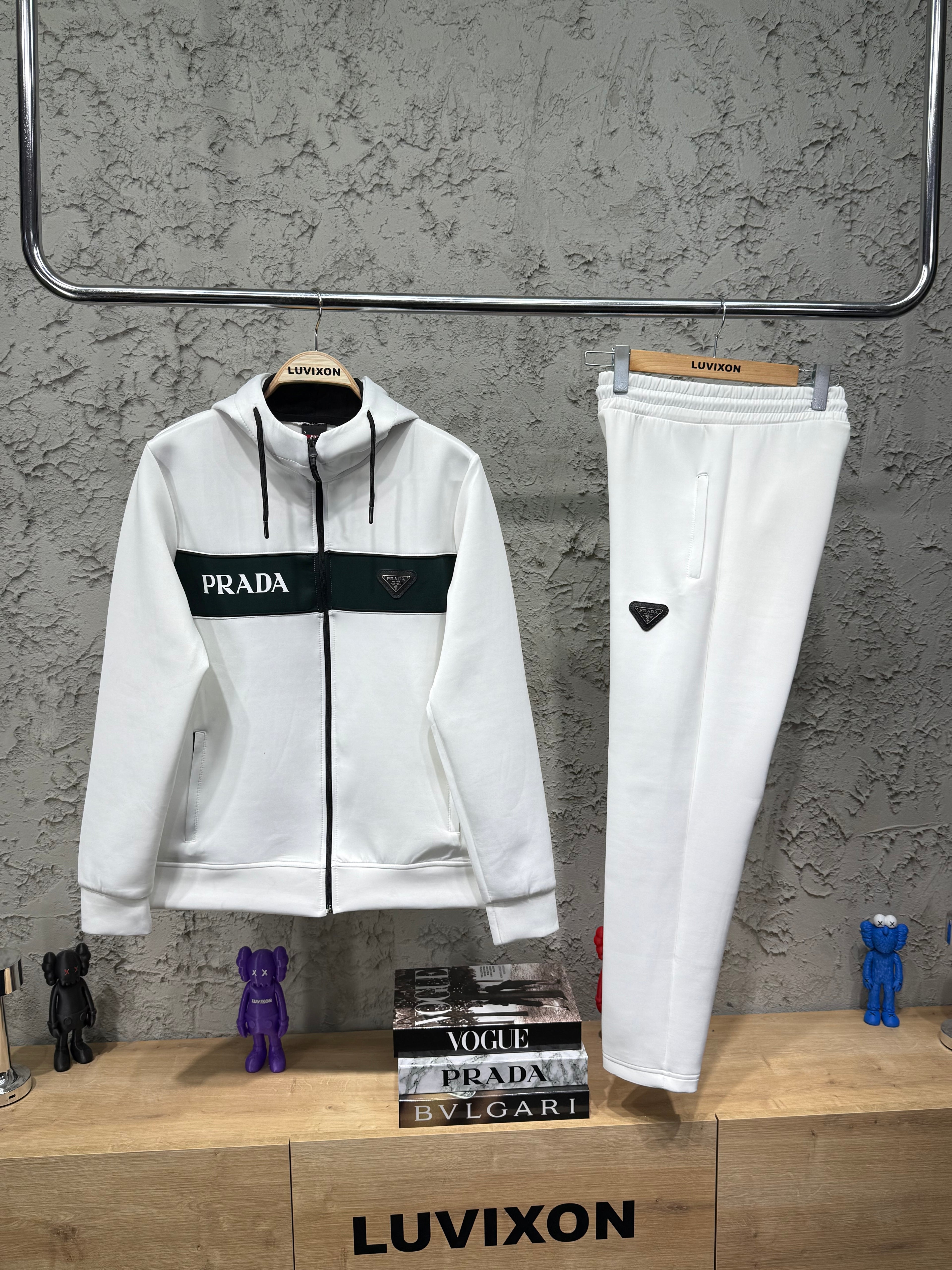 Prada Göğüs Detaylı Yeşil&Beyaz Eşofman Takımı