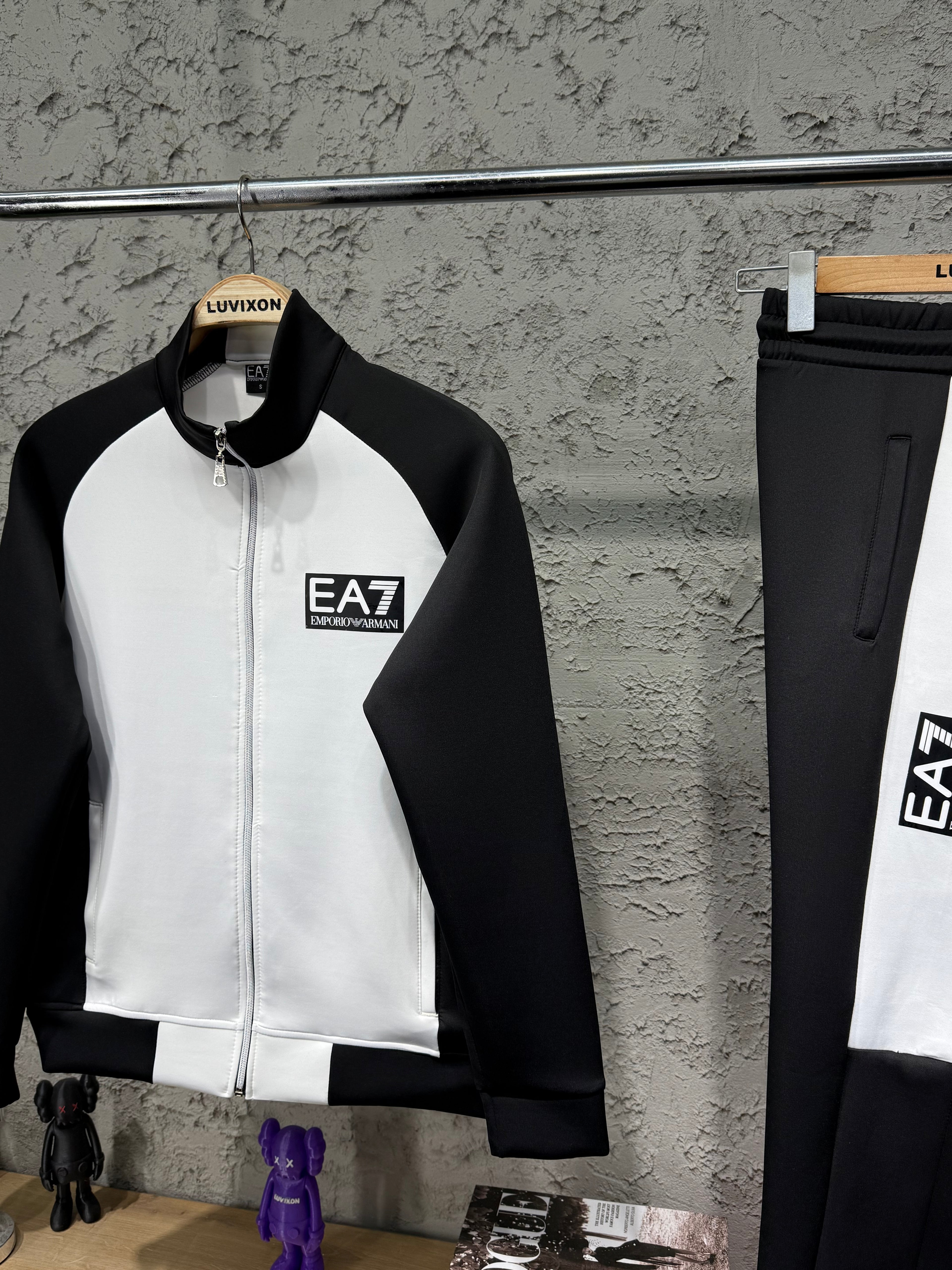 EA7 Siyah Premium Eşofman Takımı