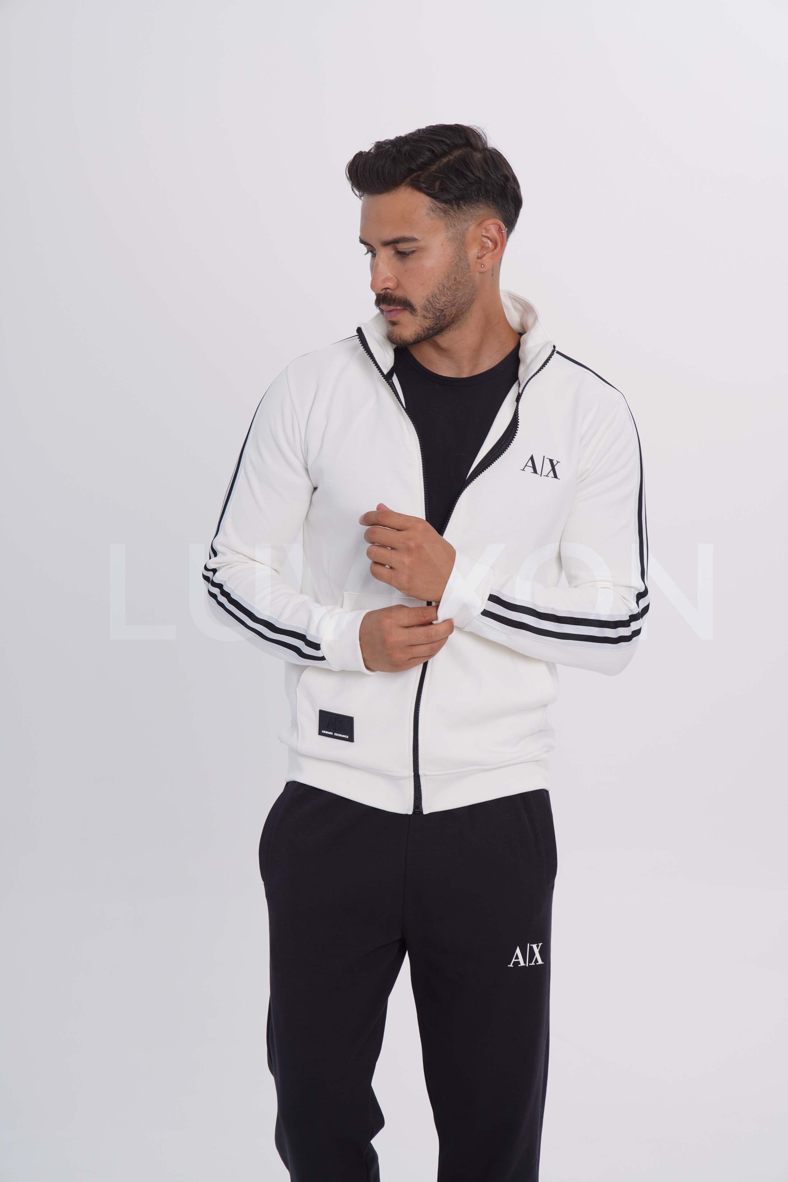 Armani Exchange Beyaz-Siyah Şerit Detaylı Eşofman Takımı