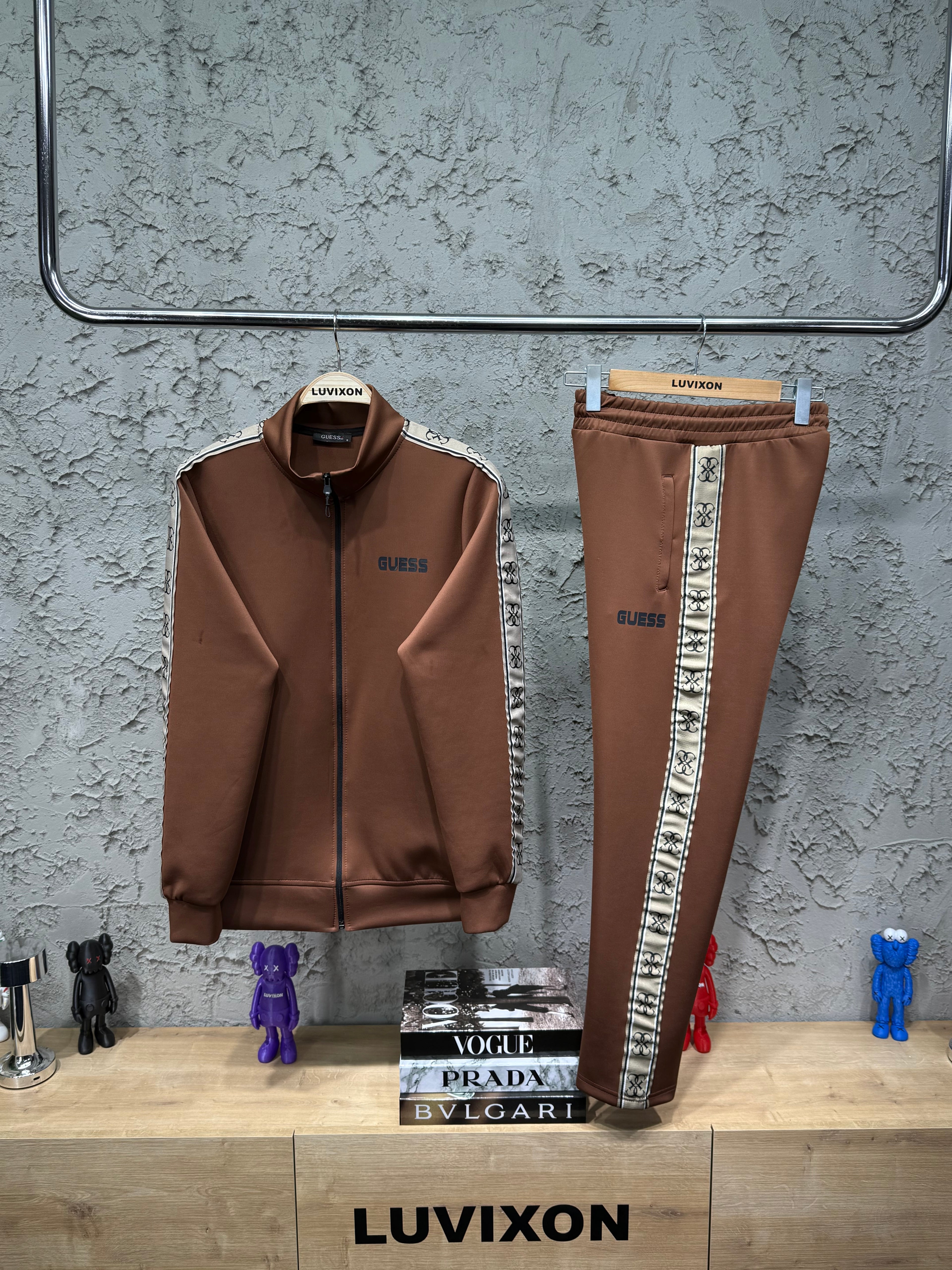 Guess Erkek Mickey Kahverengi Eşofman Takımı