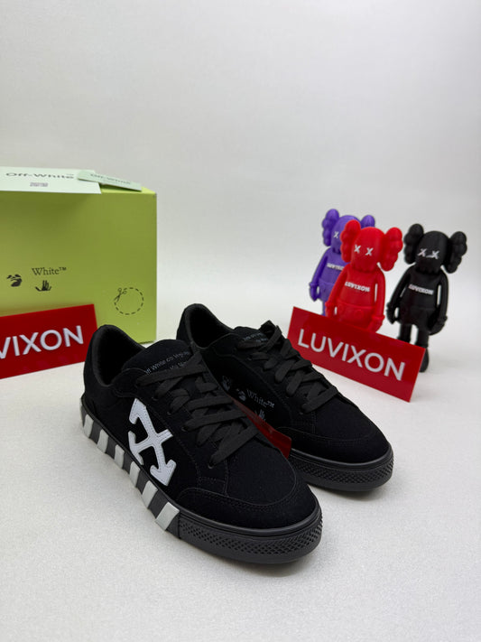 Off-White Kumaş Siyah Sneaker