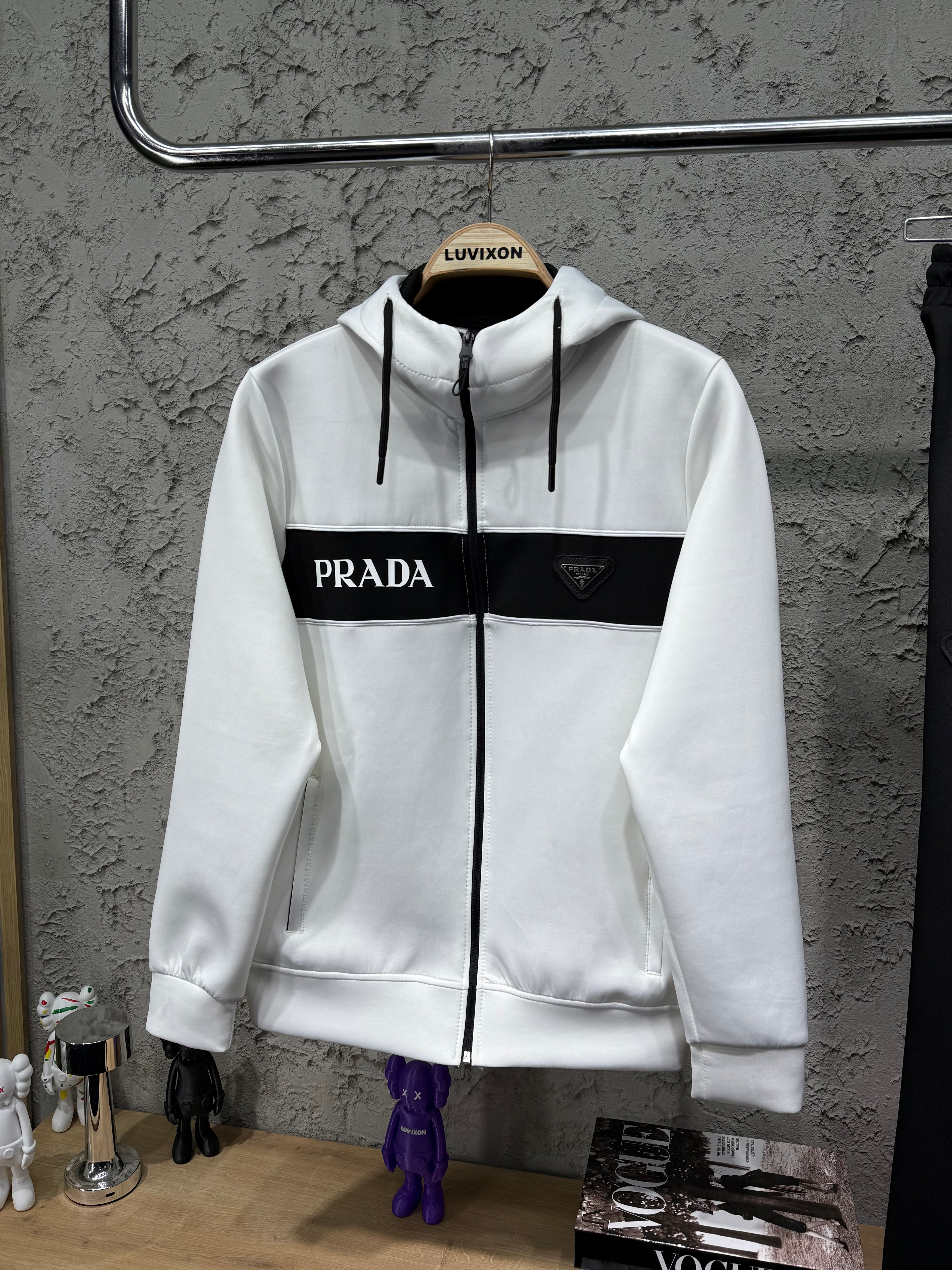 Prada Göğüs Detaylı Siyah&Beyaz Eşofman Takımı