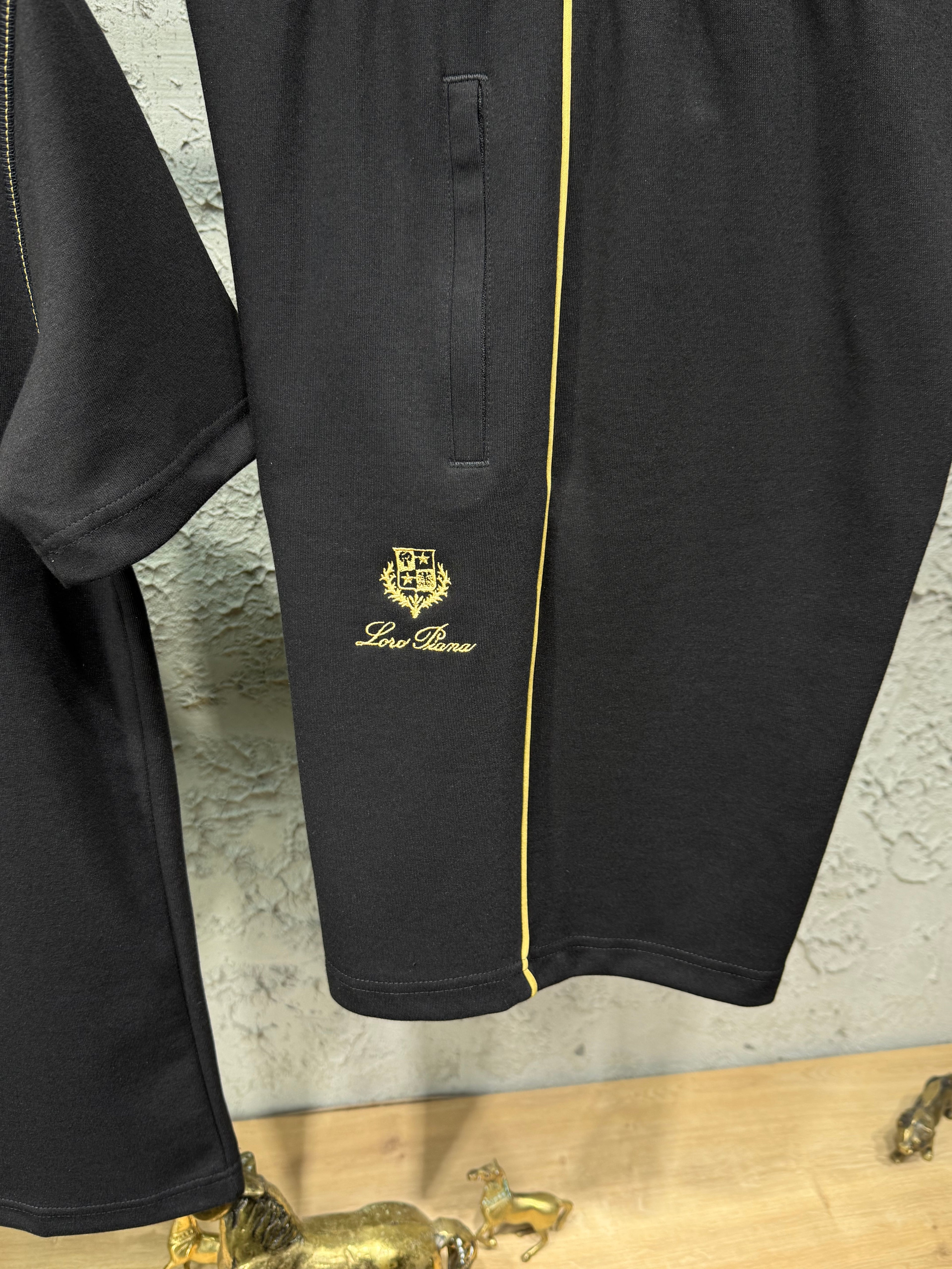 Loro Piana Siyah Nakış T-shirt & Şort Takımı