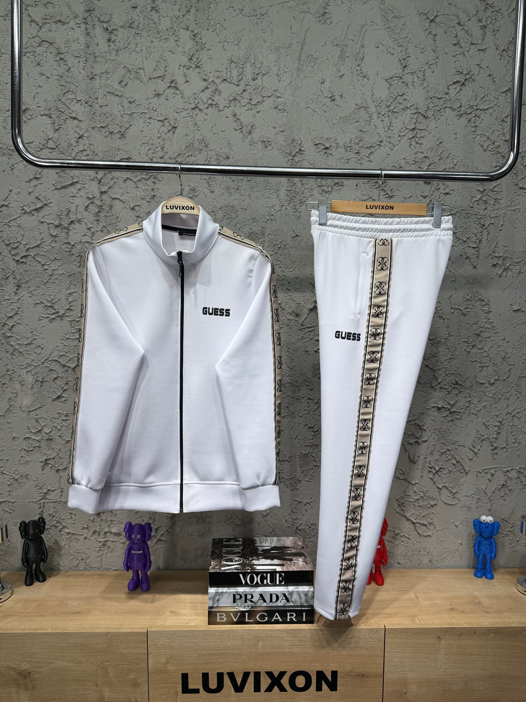 Guess Erkek Mickey Beyaz Eşofman Takımı