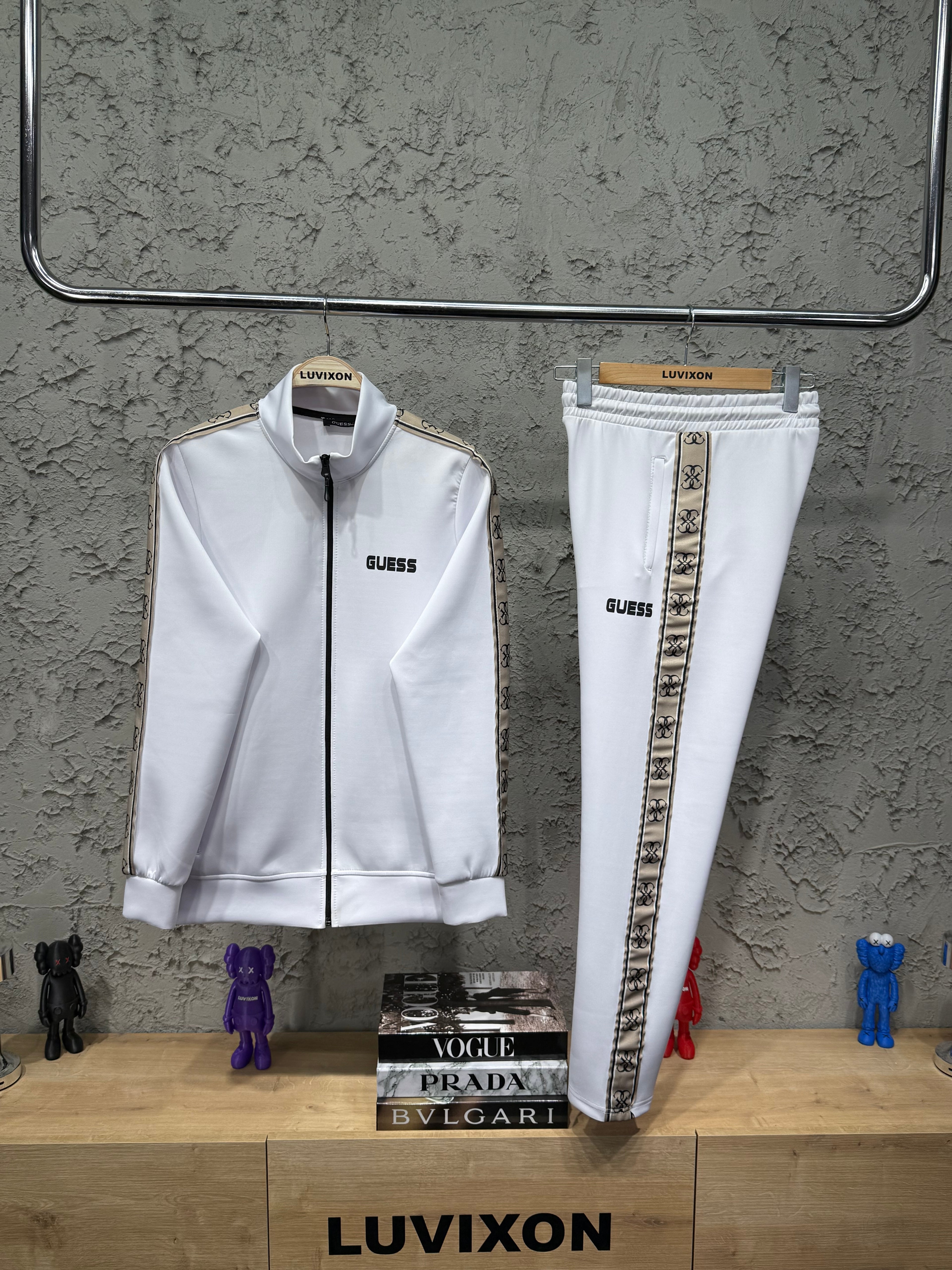 Guess Erkek Mickey Beyaz Eşofman Takımı